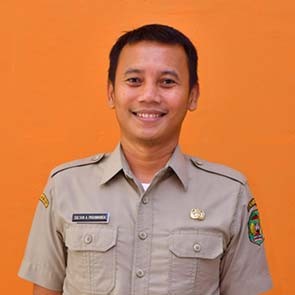 SULTAN A. PARAWANSA, SH